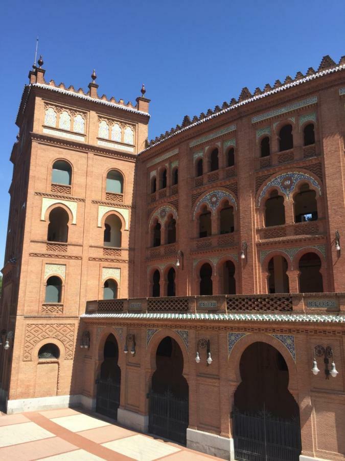 Las Ventas Apartment Madrid Exterior photo